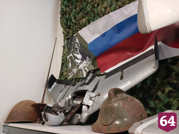 В саратовском музее СВО повесили «Бабу-ягу»