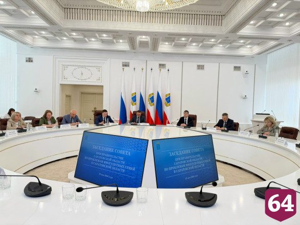Досрочно на пенсию вышли почти 7 тысяч многодетных мам 